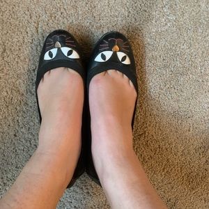 Betsey Johnson kitty flats